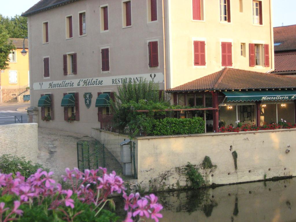 Hostellerie D'Heloise Cluny Exterior foto